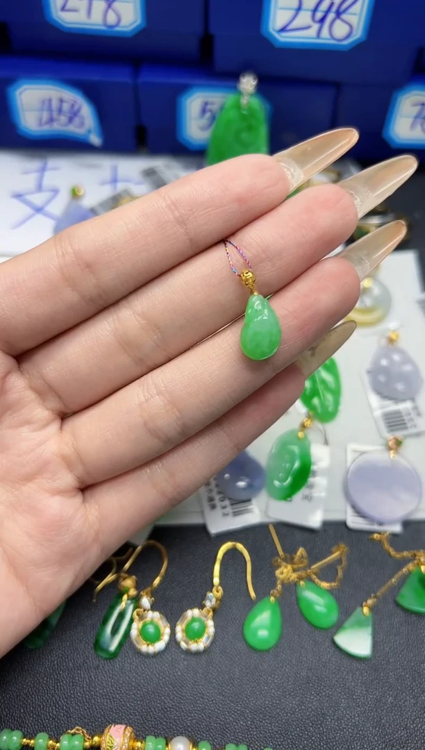 【闪购商品】翡翠颈饰18K金镶嵌Y缅料A货/支持复检/一件