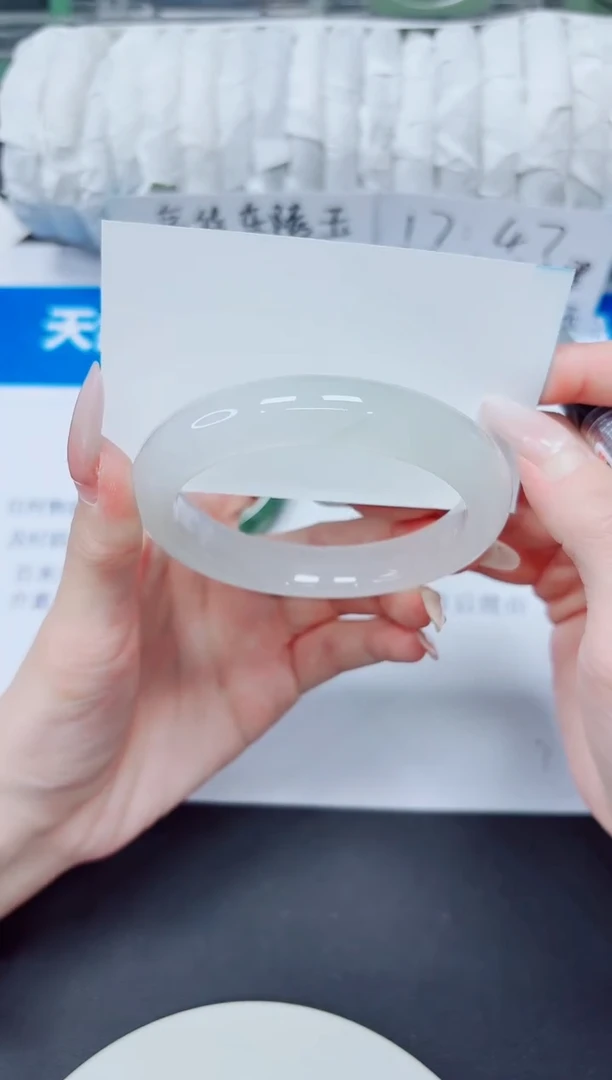 未镶嵌手镯石英质玉3/58