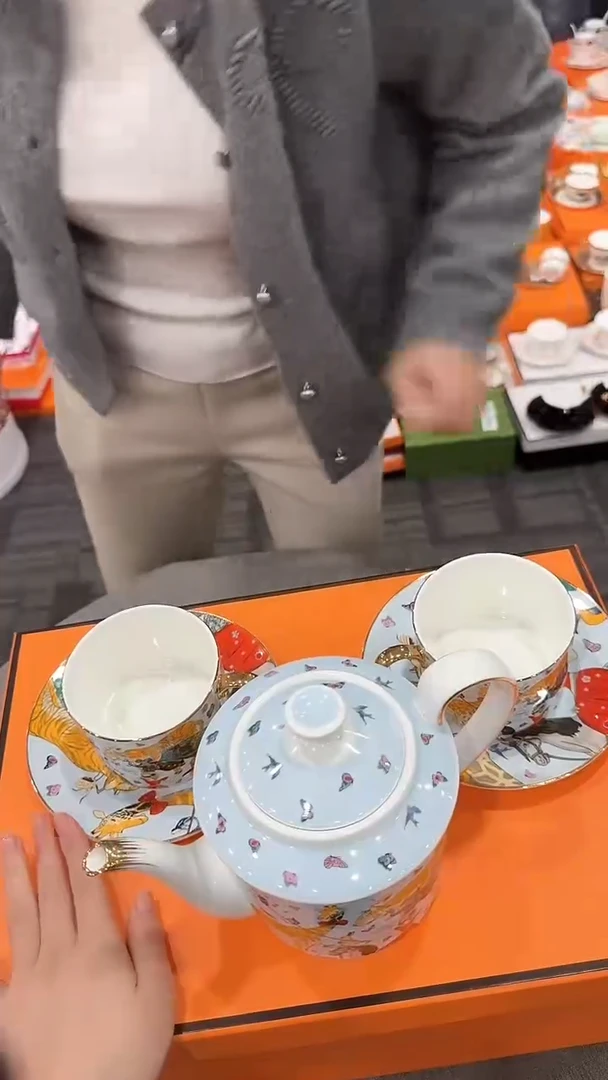 【闪购商品】杯H456------------