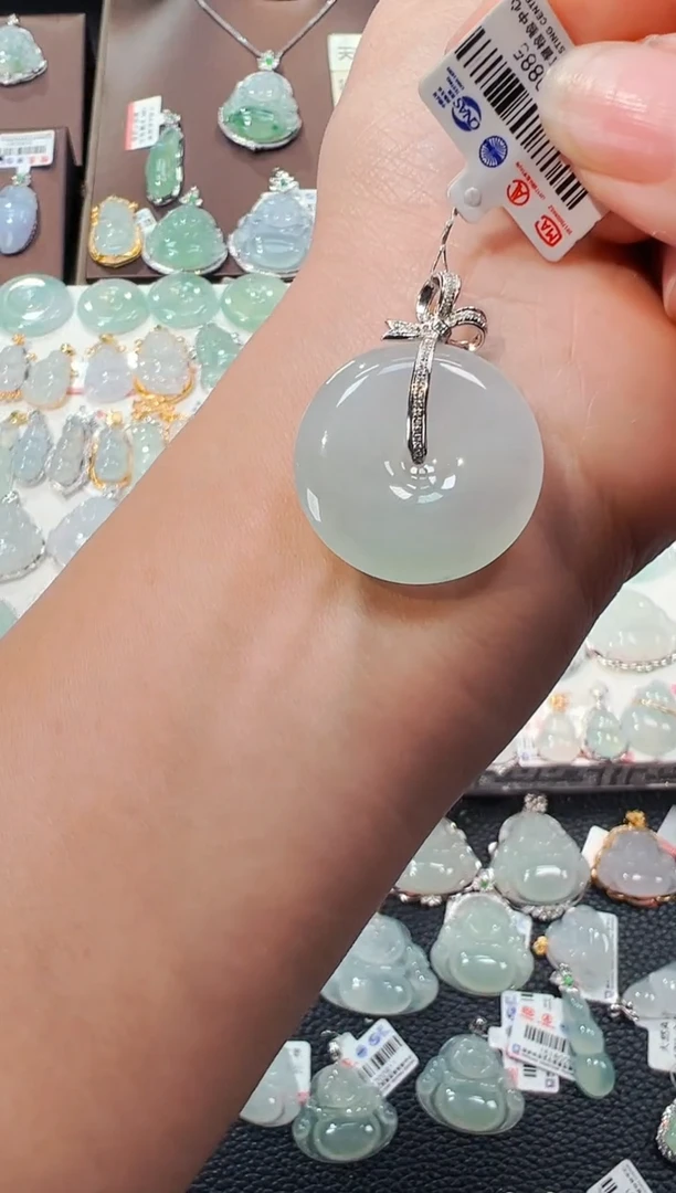 【闪购商品】翡翠吊坠(不含链)18K金镶嵌平安扣吊坠885