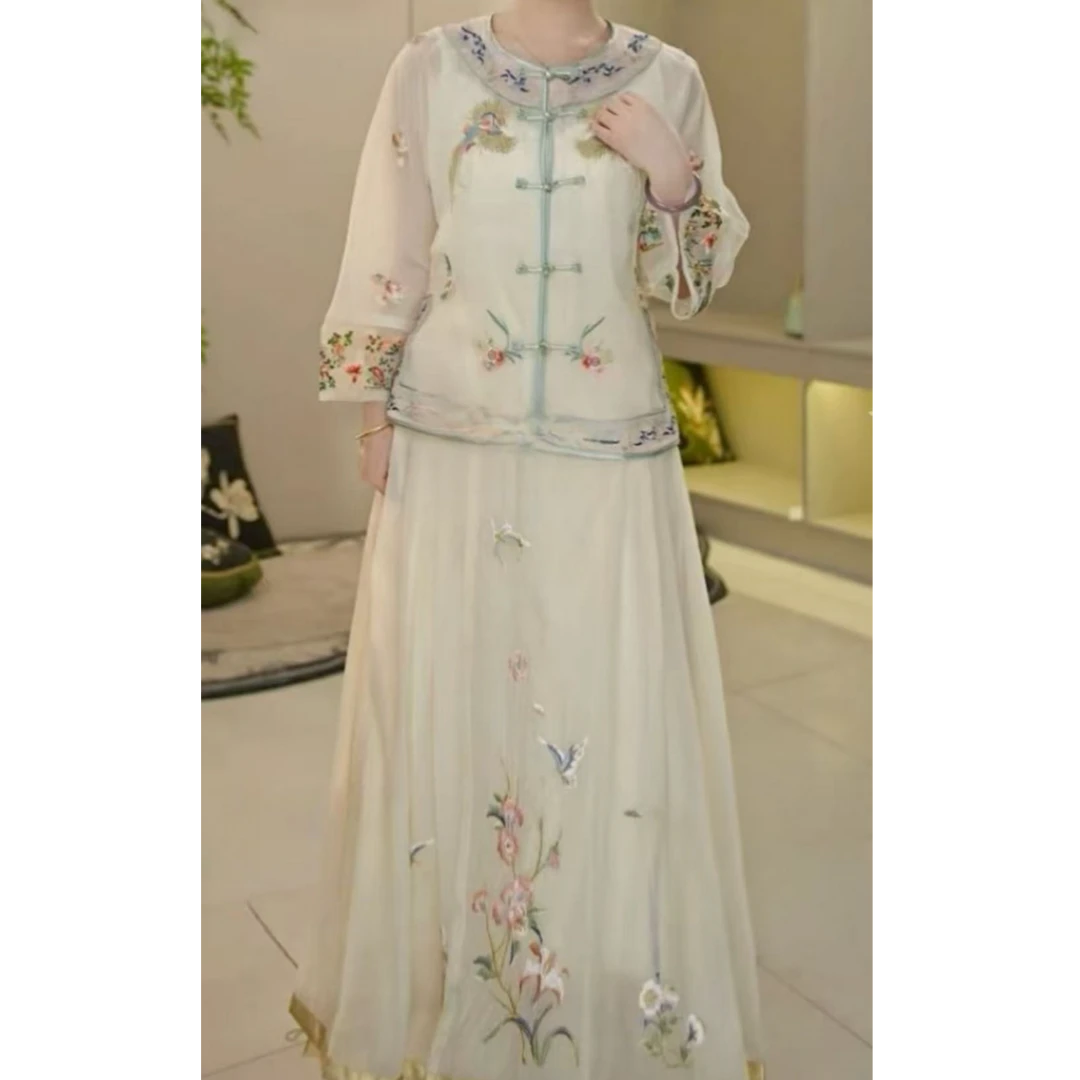 新中式女装2025夏季新款刺绣复古S盘扣薄款国风提花圆领外套