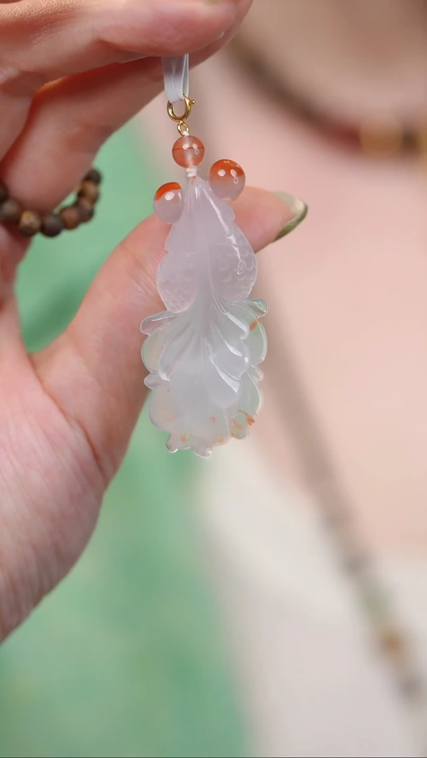 吊坠(赠链)未镶嵌南红玛瑙白婚纱