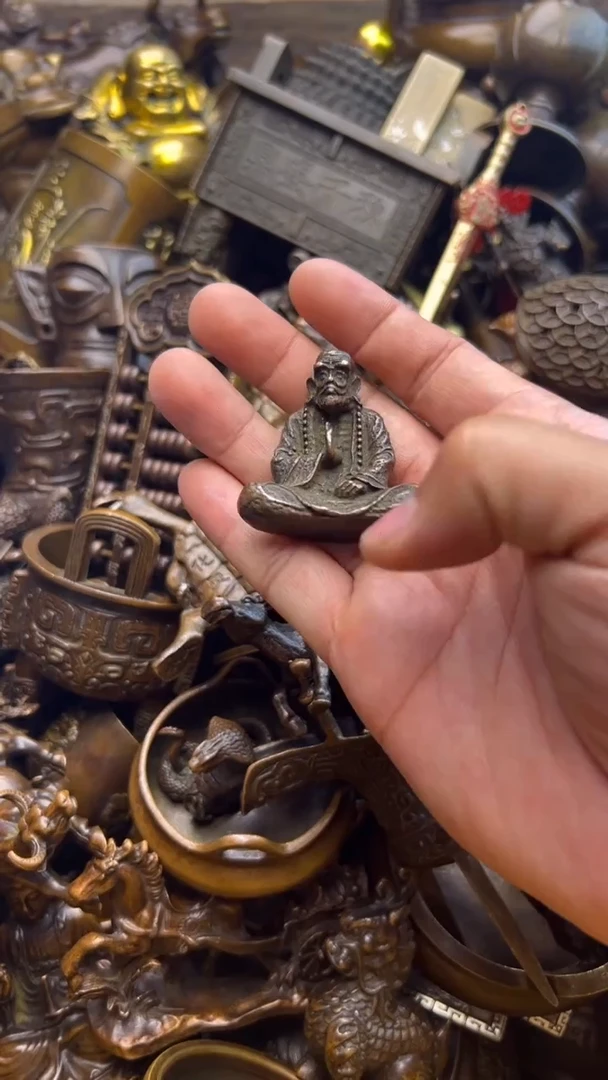 精美铜器，点击下单