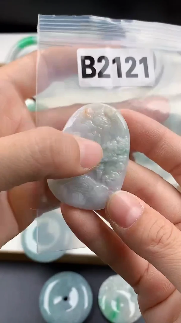 颈饰未镶嵌翡翠天然翡翠吊坠挂件