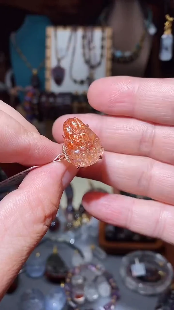 凤九未镶嵌长石金太阳