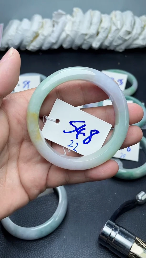 未镶嵌手镯翡翠22