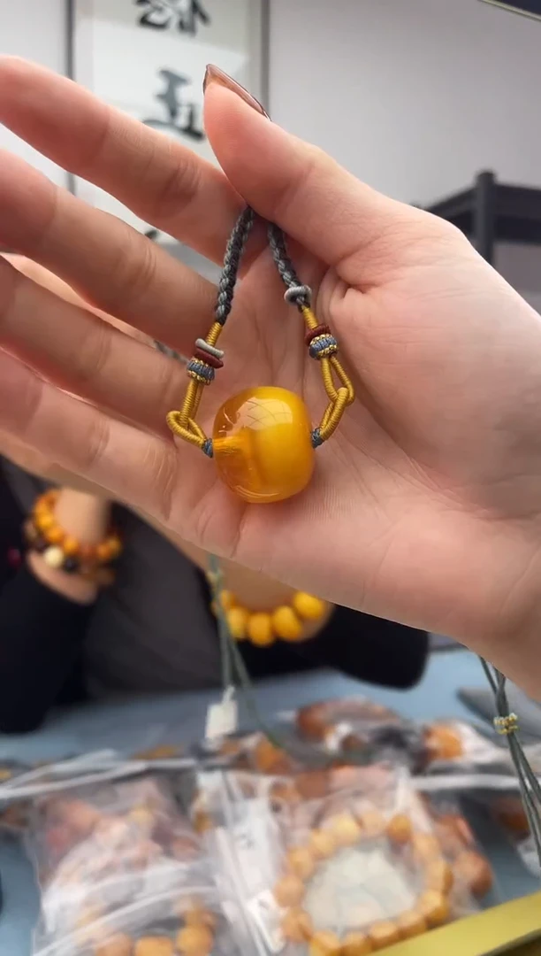 【闪购商品】蜜蜡珠宝奇石未镶嵌微瑕，假一罚十0