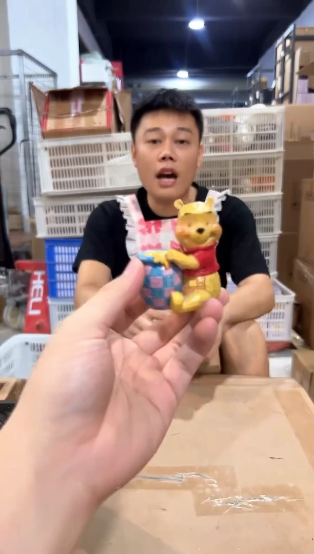 瓷片波普维尼小摆件
