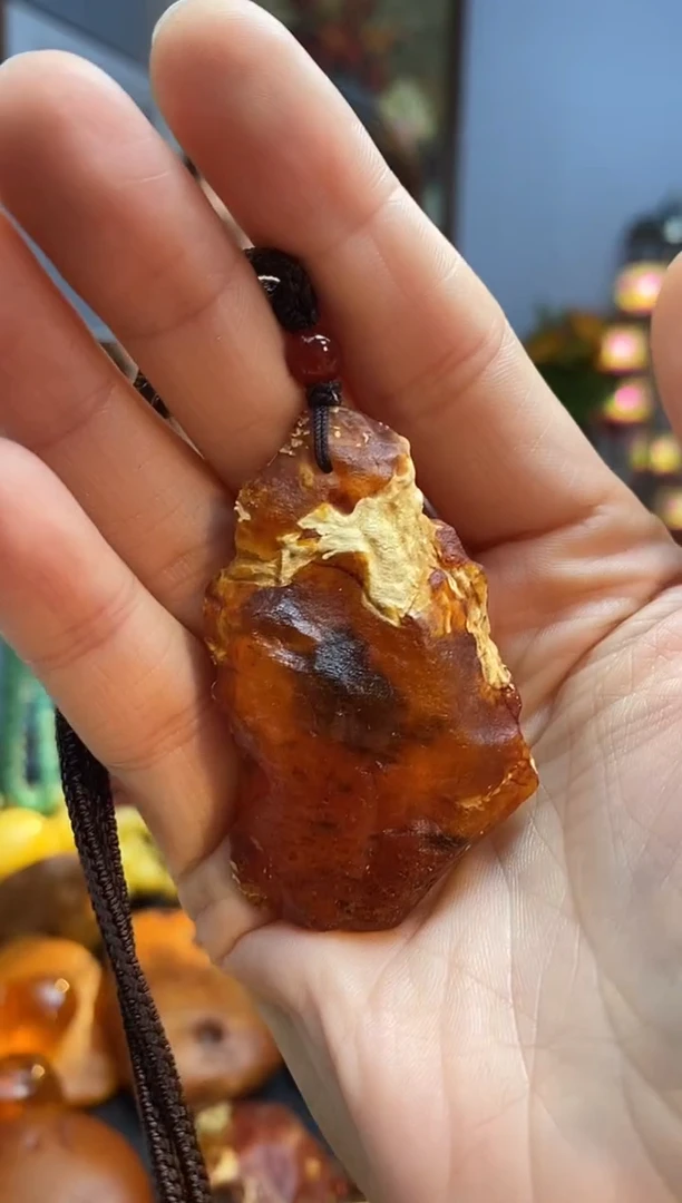 琥珀颈饰未镶嵌吊坠