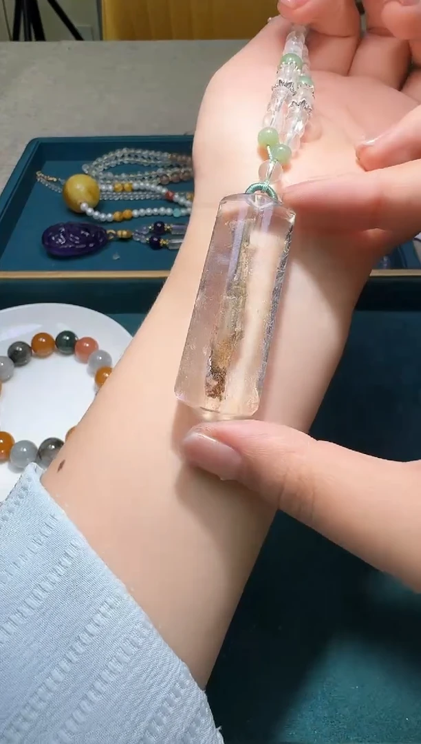 颈饰未镶嵌水晶多样性发一件 146