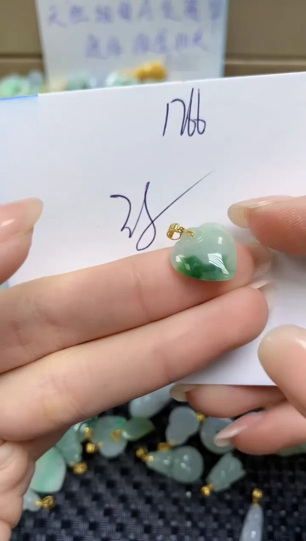 【闪购商品】翡翠颈饰18K金镶嵌天然缅甸A货翡翠