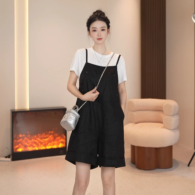 Basic House/百家好2025夏季设计师新款背带裤加短袖两件套DXD23