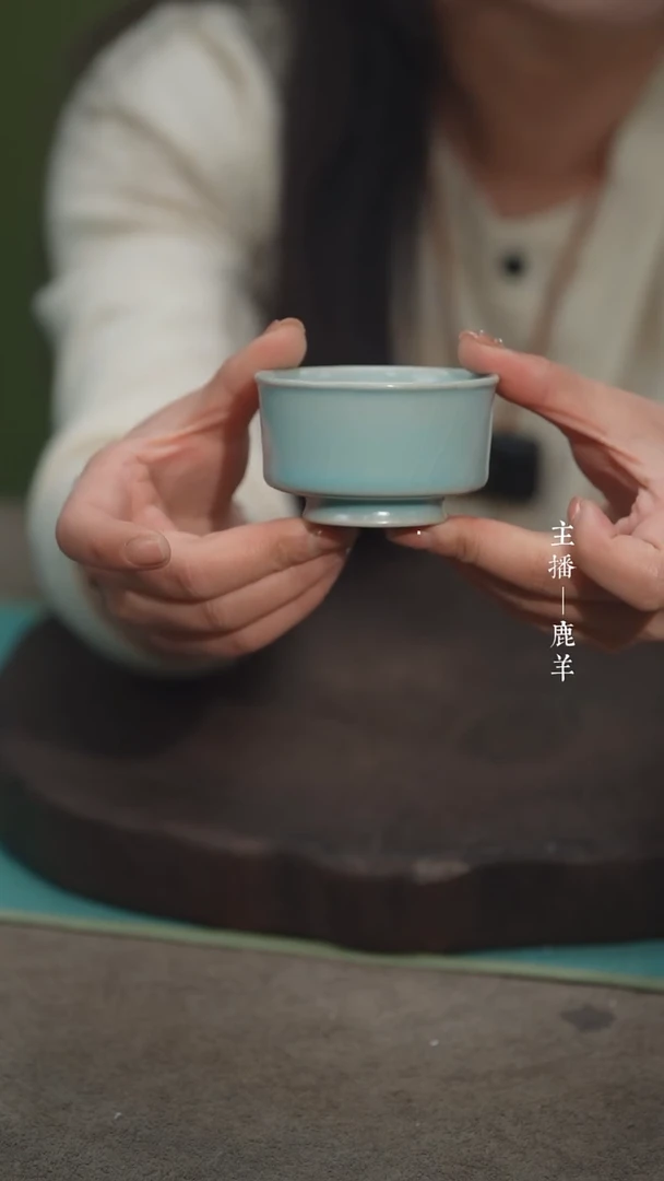 【闪购商品】卷足罍子杯（海英底款）——龙羊