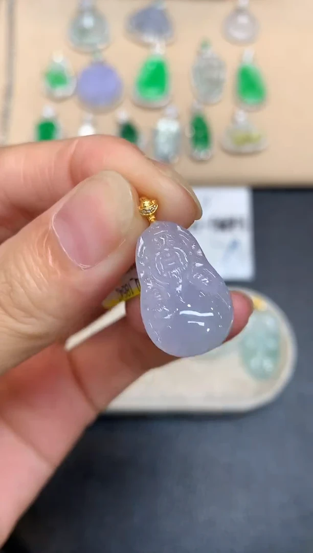 颈饰18K金镶嵌翡翠财神【无服务费