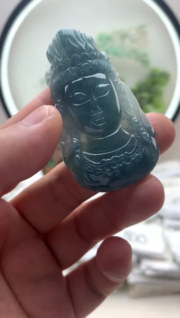 颈饰未镶嵌翡翠观音首