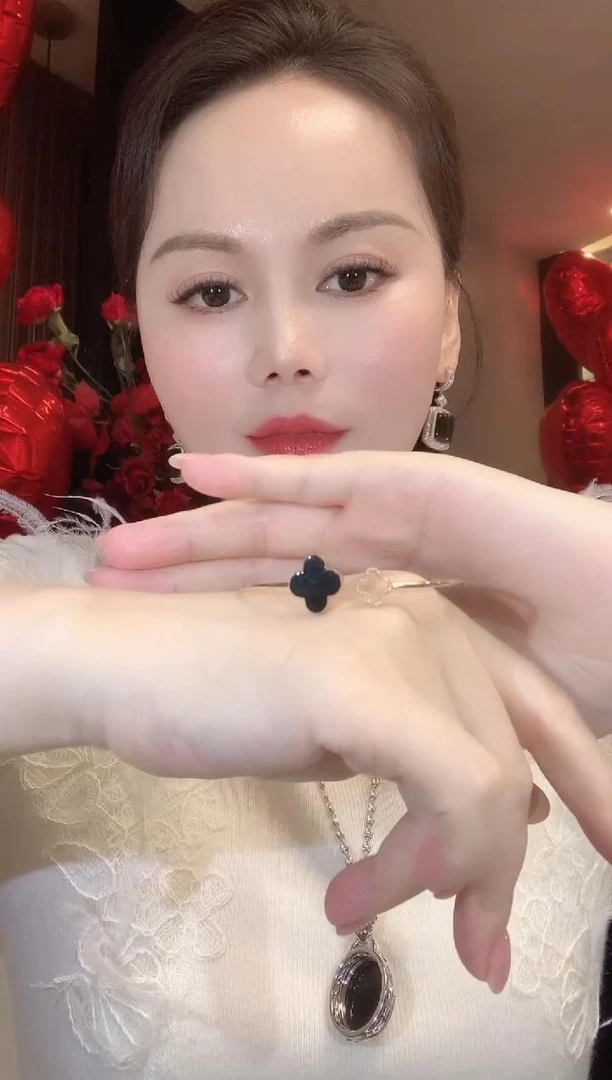 【云中意】 - 18K 墨翠手镯- 多样性发货一件