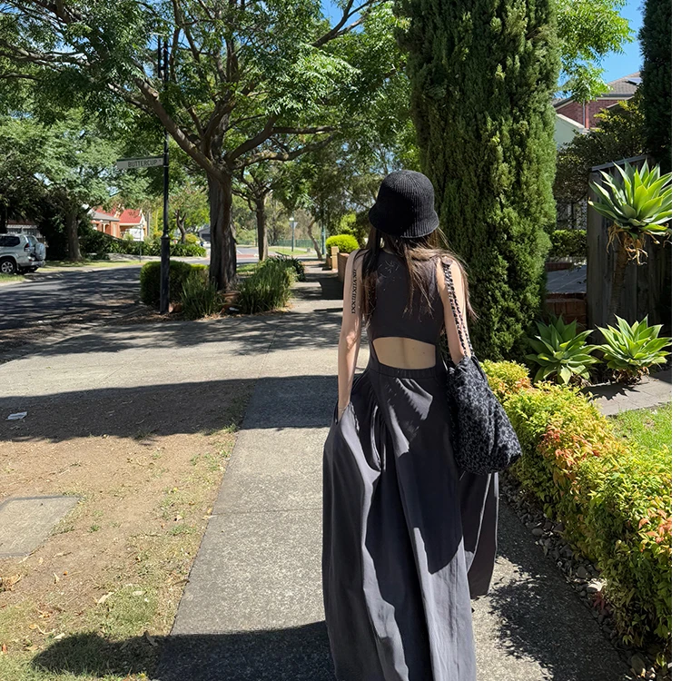 2025早春新款时尚工字背心露背长款连衣裙气质显瘦休闲百搭连衣裙