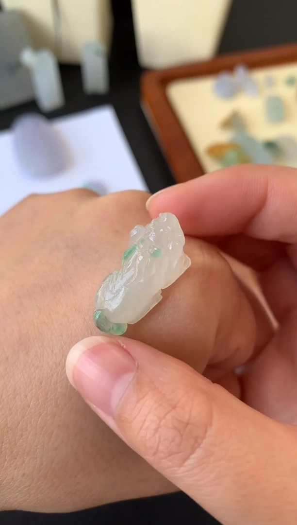 【闪购商品】定制翡翠未镶嵌翡翠