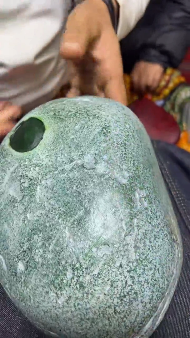 未镶嵌和田玉挂件1