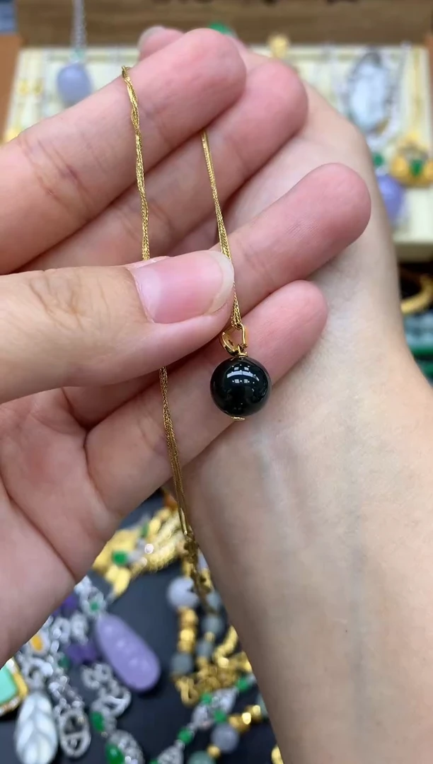 翡翠18K金镶嵌颈饰220-中国好珍宝