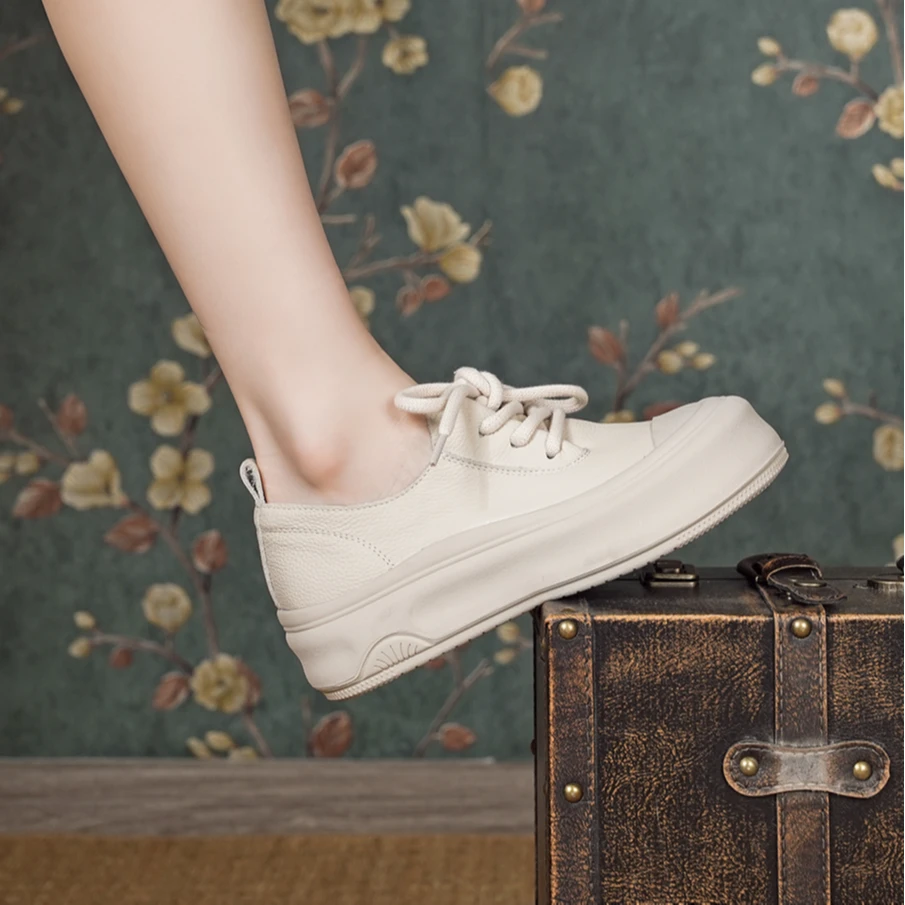 【SenSen】春季新款复古时尚休闲鞋百搭简约休闲板鞋子女13652