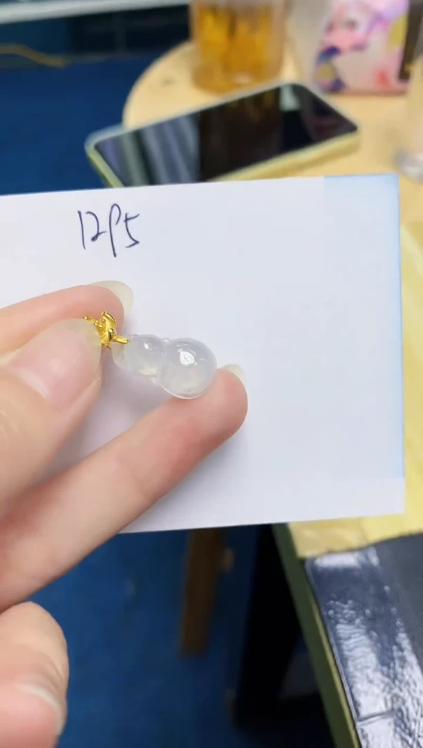 翡翠未镶嵌颈饰 天然缅甸翡翠A货