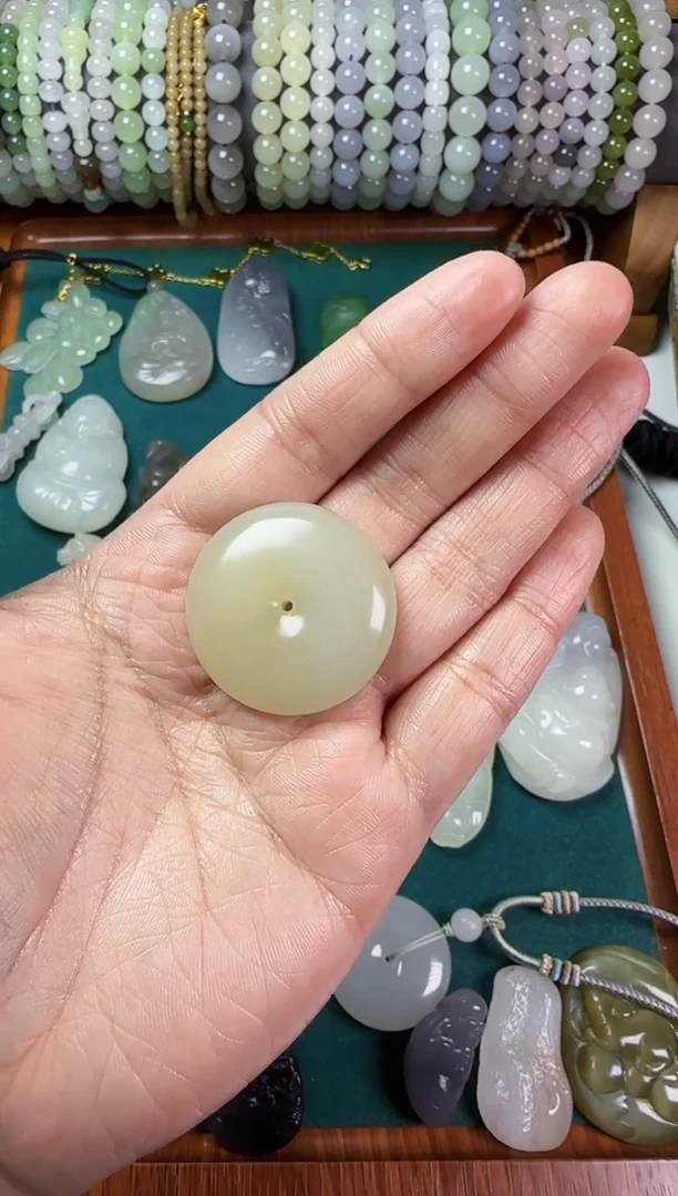 【闪购商品】和田玉无未镶嵌平安扣吊坠