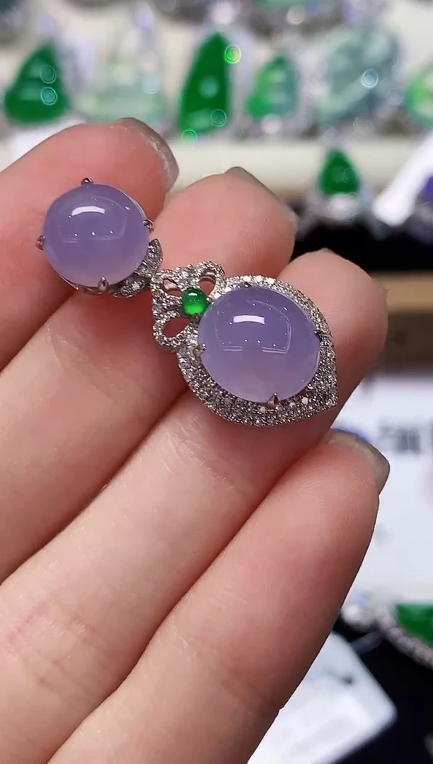 吊坠(不含链)18K金镶嵌翡翠多样性发其一