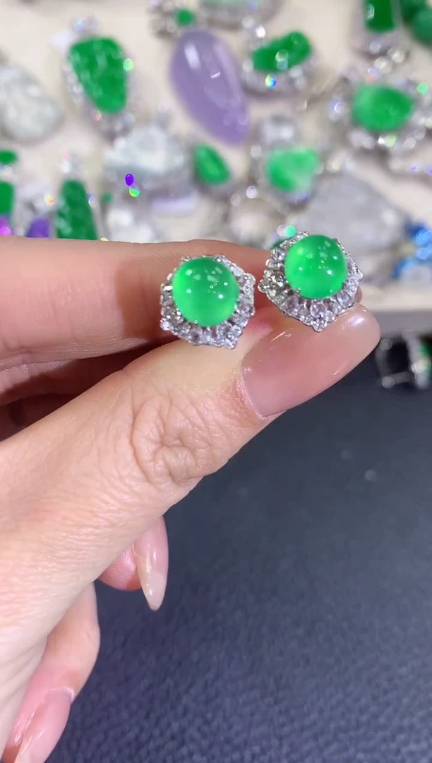 【闪购商品】翡翠耳饰18K金镶嵌b149