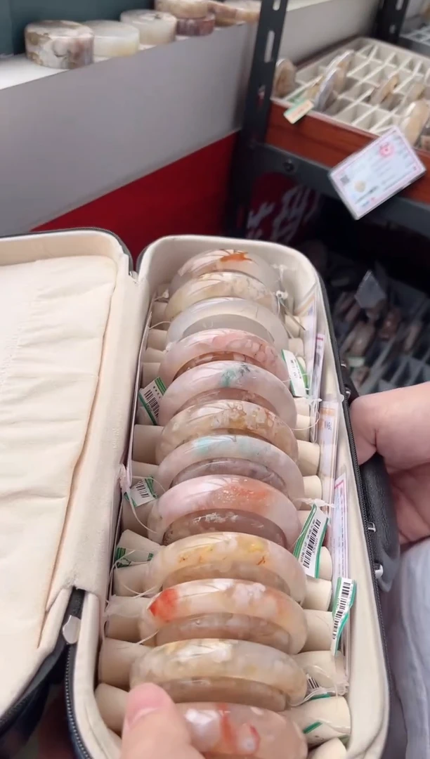 未镶嵌手镯石英质玉瑾圈口 （赠品镯心）