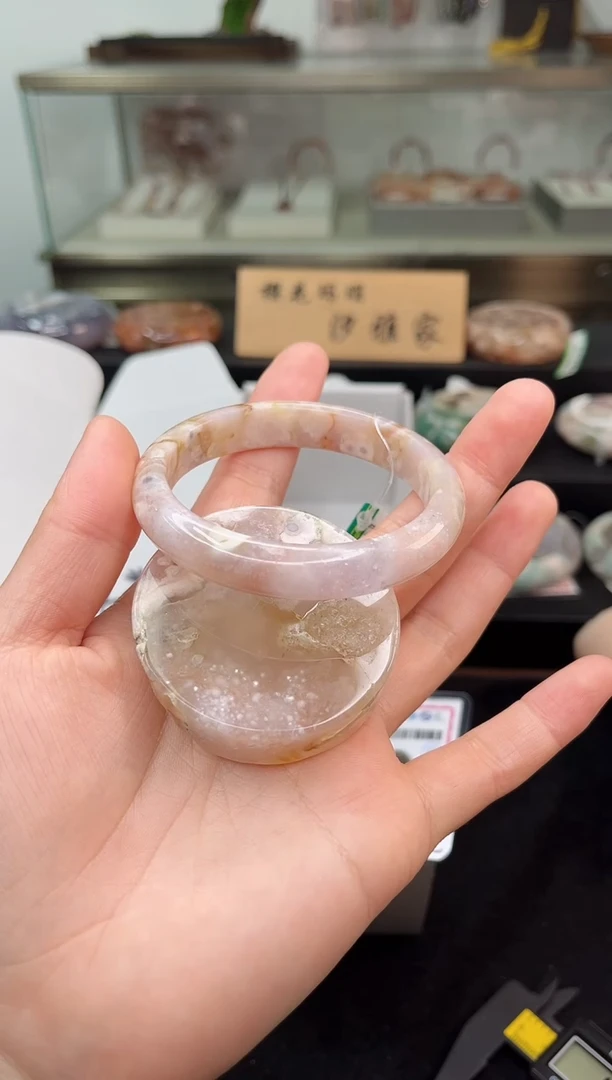 未镶嵌手镯石英质玉56圈口（赠品镯心）1863704