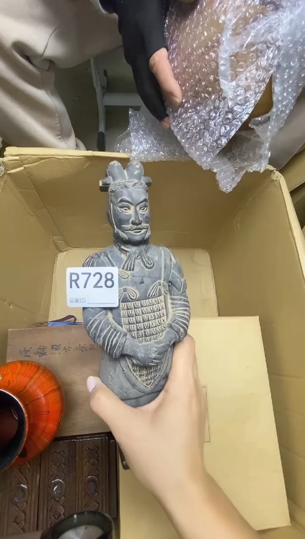 瓷片富**人R728默认微瑕，谨慎参拍