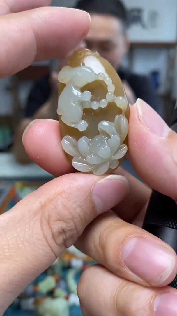 颈饰未镶嵌和田玉60