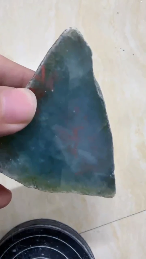 散珠翡翠石*人110