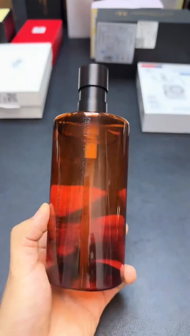 瓷片全新正品一件不留@@WR119