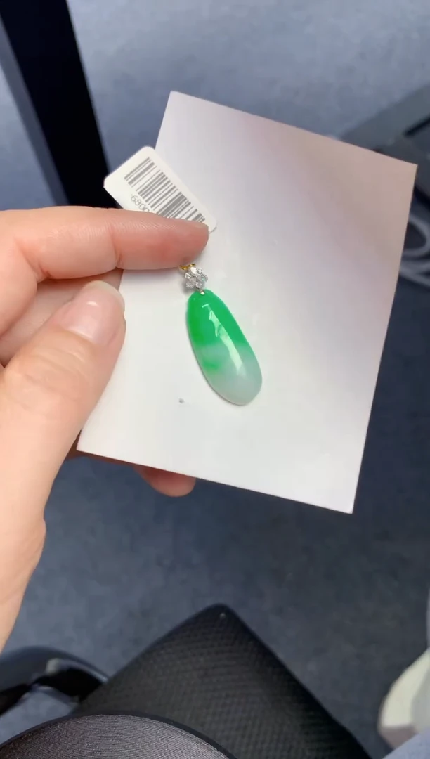 颈饰18K金镶嵌翡翠天然A货缅甸翡翠百元以上9元证书费自理