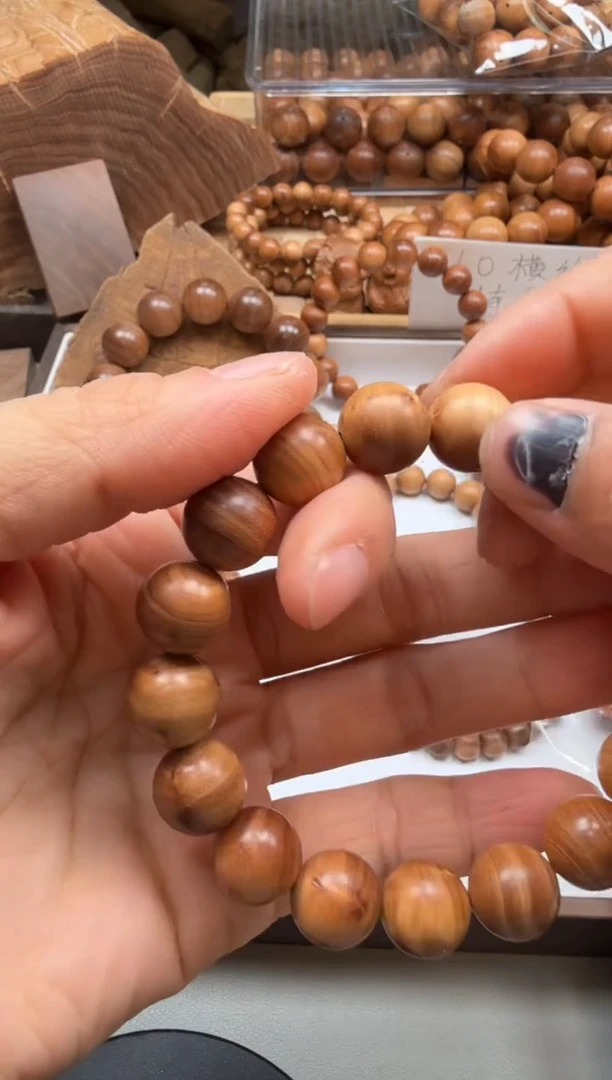 檀香木手串/手链星**年1.2横纹微瑕单圈