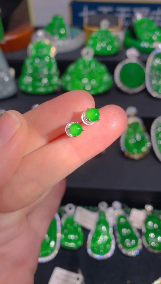 【闪购商品】翡翠颈饰银S925镶嵌1多样性发货（只发一件）