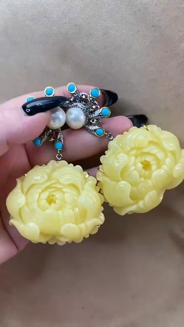 琥珀颈饰未镶嵌耳环