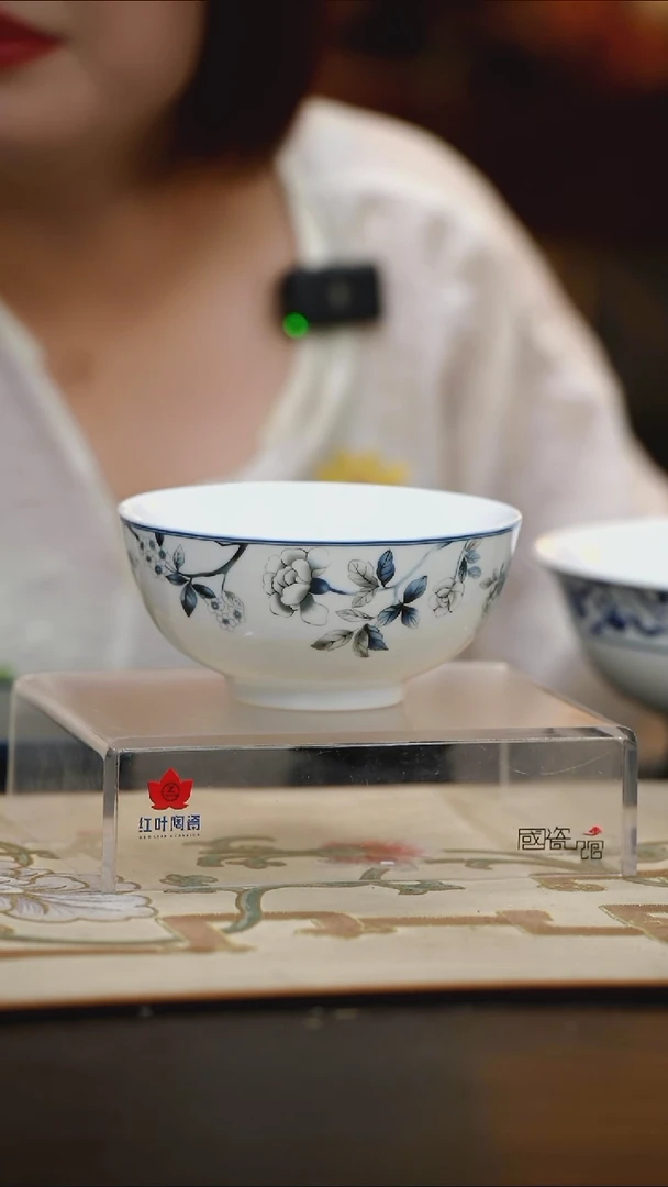 1个正价兰木棉6寸面碗