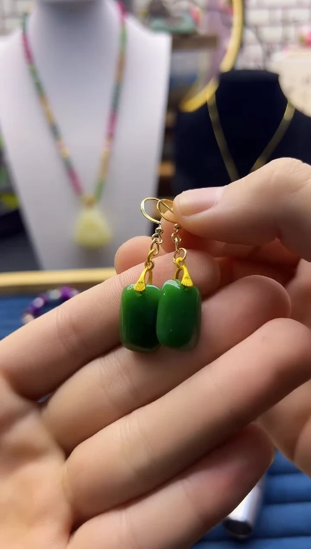 【闪购商品】和田玉耳饰14K金镶嵌E111