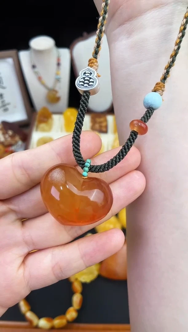 琥珀未镶嵌珠宝奇石柒月