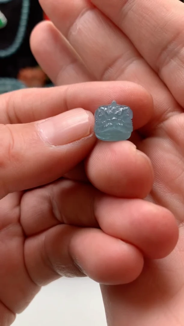 【闪购商品】翡翠颈饰未镶嵌0934395263