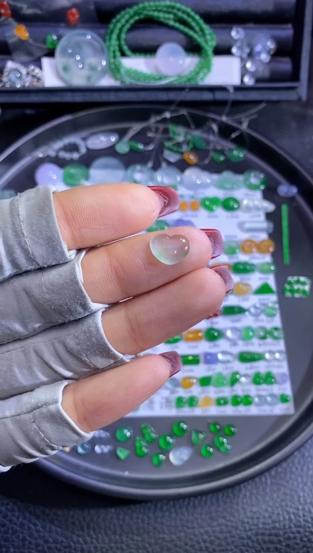 未镶嵌挂件翡翠爱心