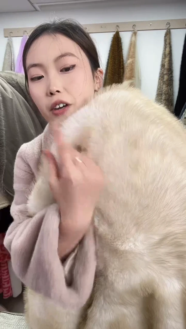 狐狸毛A172尺寸1.8*2