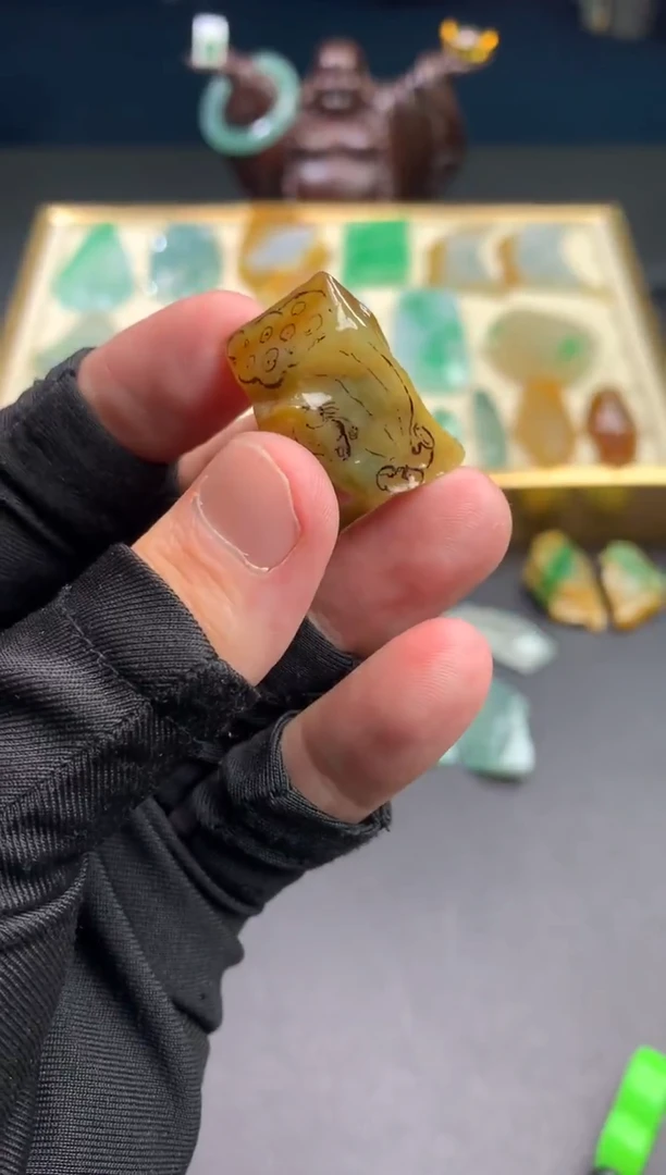 未镶嵌定制翡翠沉**金天然翡翠裸石（包工）