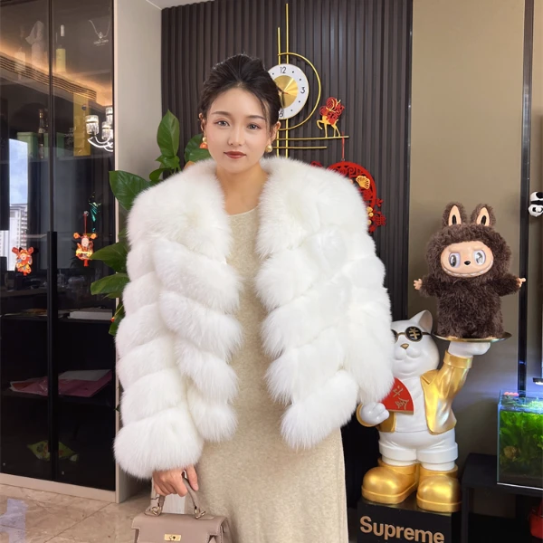 芬兰进口网红款2025年冬狐狸毛整皮皮草外套中短款女年轻款毛大衣