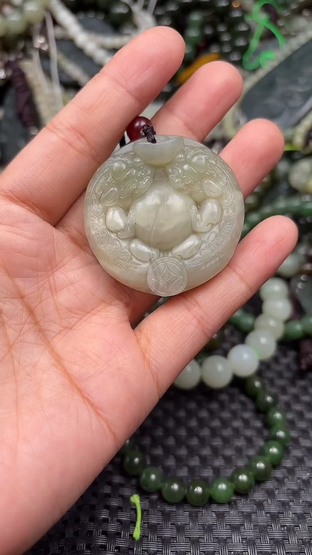 颈饰未镶嵌和田玉1