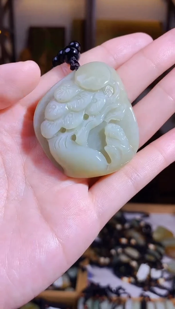 颈饰未镶嵌和田玉1