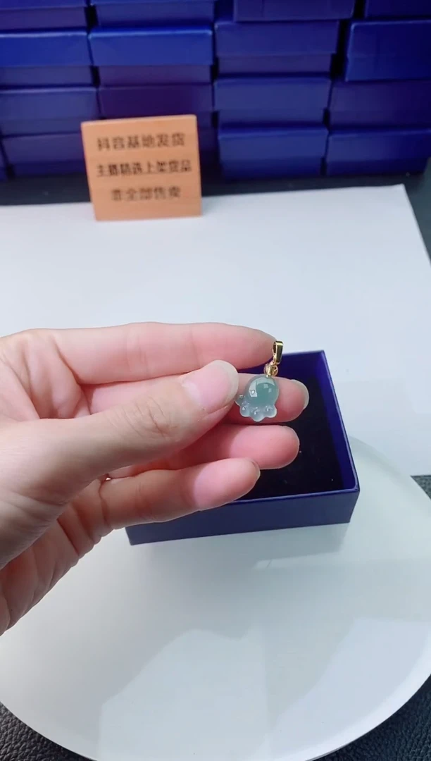 翡翠未镶嵌颈饰1111111111